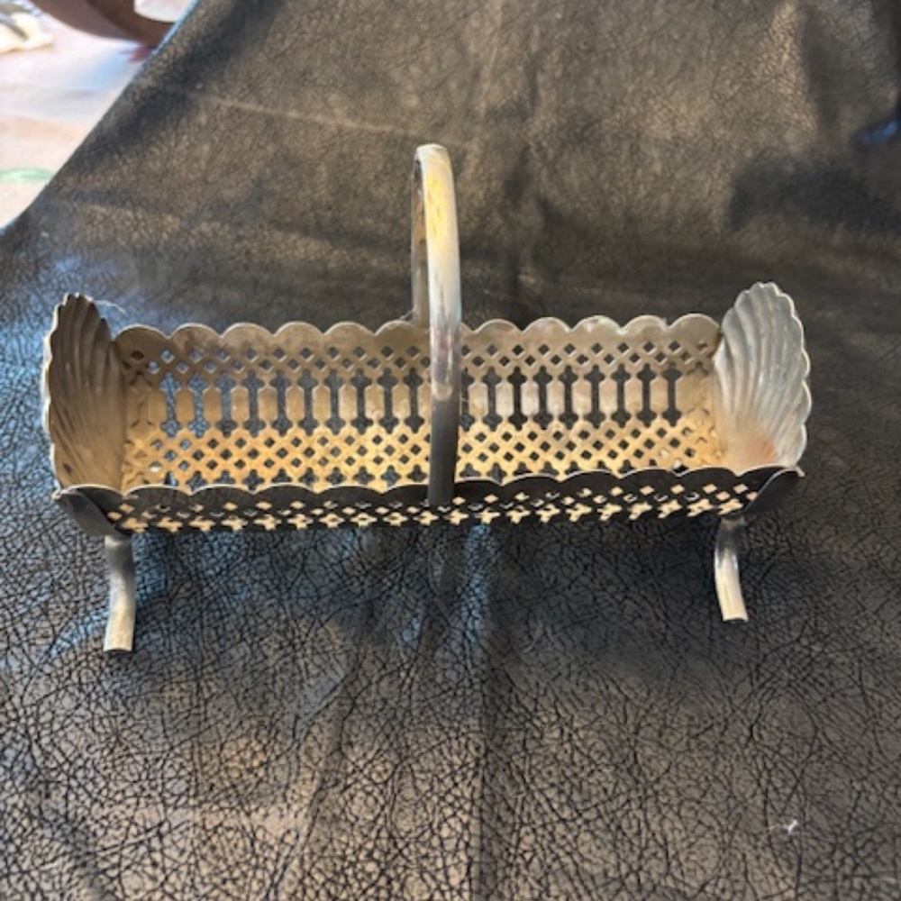 Vintage Biscuit/sugar cube caddy
